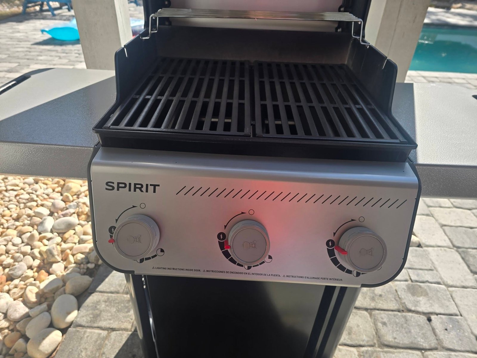 Clean Weber Spirit control panel and knobs
